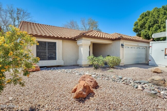 2545 E Granite View Dr in Phoenix, AZ - Building Photo - Building Photo