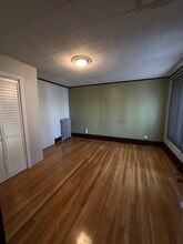 130 Clarence St in Everett, MA - Building Photo - Building Photo