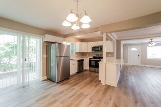 1001 SW 25th Ave in Fort Lauderdale, FL - Building Photo - Building Photo