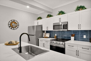 Pointe Grand Fort Pierce in Fort Pierce, FL - Building Photo