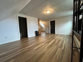658 Central Ave, Unit 3 in Pawtucket, RI - Building Photo - Building Photo