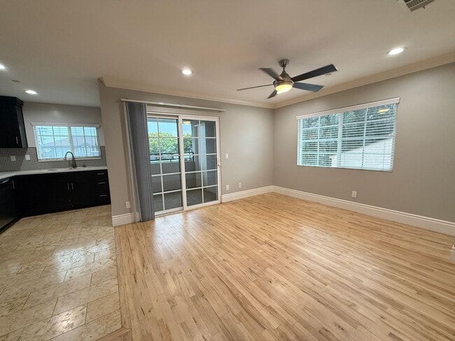 property at 7152 Fulton St