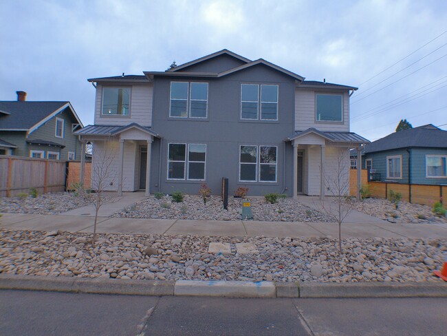 property at 528 S 7th St