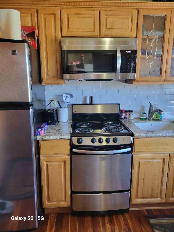 306 Washington St-Unit -One Bedroom fully furnished in The Dalles, OR - Building Photo - Building Photo