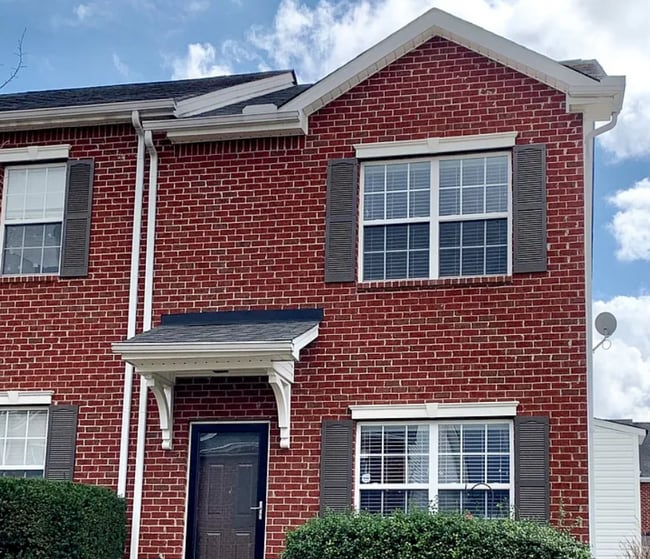 property at 4007 Clinton Ln
