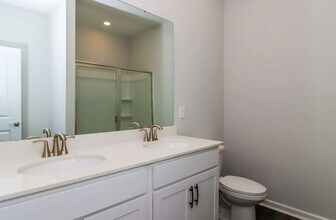 808 Stewarts Crk Dr in Monroe, NC - Building Photo - Building Photo