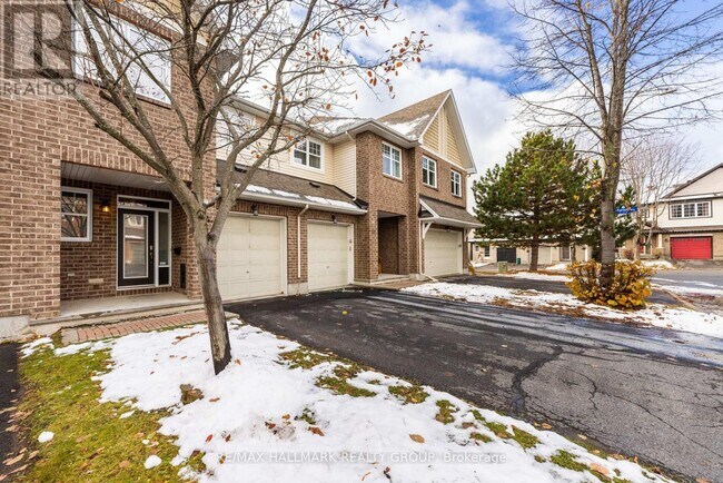 54 Selhurst Ave in Ottawa, ON - Building Photo - Building Photo