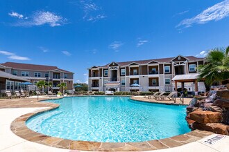 Villas at Bulverde in Spring Branch, TX - Foto de edificio - Building Photo