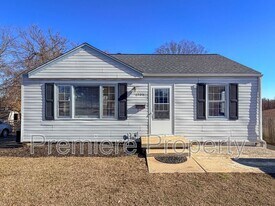 6123 Hadley St in Raytown, MO - Building Photo