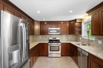 58 Rustcraft Rd in Dedham, MA - Building Photo - Building Photo