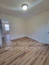 5823 Hewitt Dr in Charlotte, NC - Building Photo - Building Photo