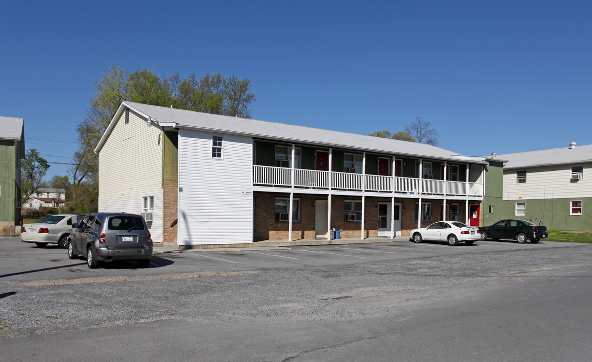 300 S Marshall St in Ranson, WV - Building Photo