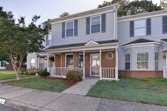 403 Wrought Iron Bend in Yorktown, VA - Building Photo - Building Photo