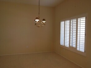 10409 Sea Palms Ave in Las Vegas, NV - Building Photo - Building Photo