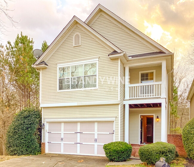 687 Lakes Cir in Lithonia, GA - Building Photo - Building Photo