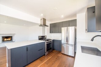 267 Costa Mesa St in Costa Mesa, CA - Building Photo - Building Photo