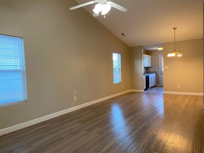 521 Denny Dr in Winston-Salem, NC - Building Photo - Building Photo