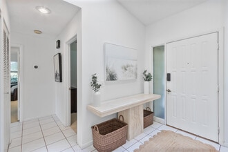 12950 Dartford Trail in Wellington, FL - Foto de edificio - Building Photo