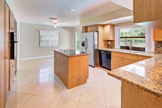 8859 NW 3rd Ct in Coral Springs, FL - Building Photo - Building Photo