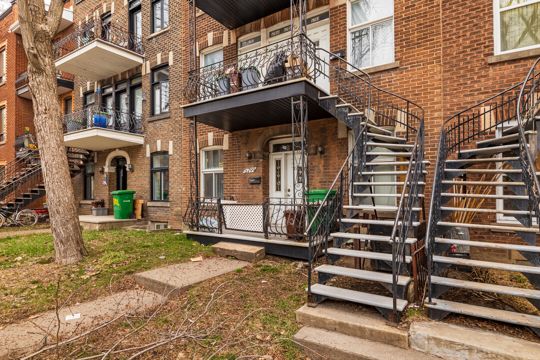 5793-5799 De Lorimier Av in Montréal, QC - Building Photo