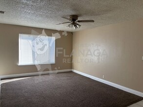 835 Columbia Ave in Merced, CA - Building Photo - Building Photo