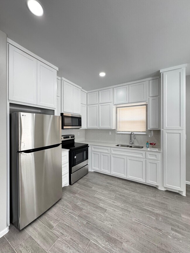 740 N Alamo Rd, Unit 1 in Alamo, TX - Building Photo - Building Photo