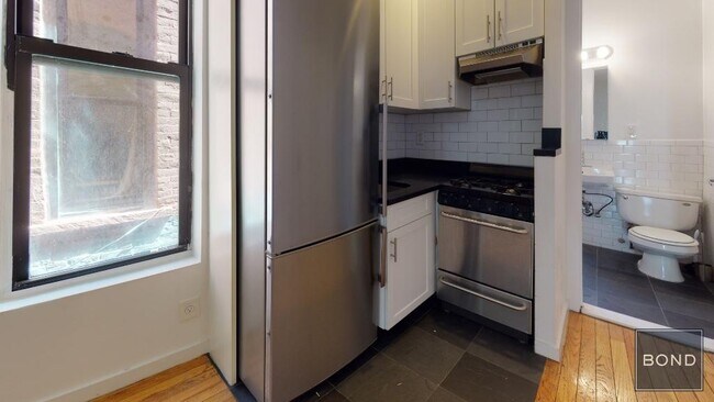 312 E 91st St in New York, NY - Building Photo - Building Photo