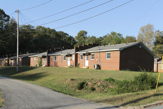 264-286 W Washington St in Newnan, GA - Foto de edificio - Building Photo