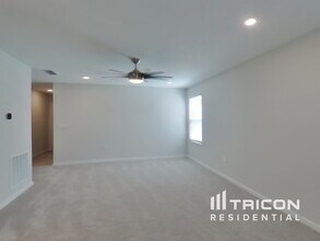 64 Brazil Nut Cir in Jacksonville, FL - Building Photo - Building Photo