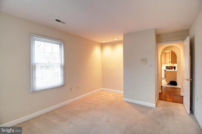 2493 Five Shillings Rd