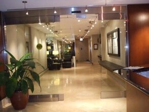 5100 N Marine Dr, Unit 10E in Chicago, IL - Building Photo - Building Photo