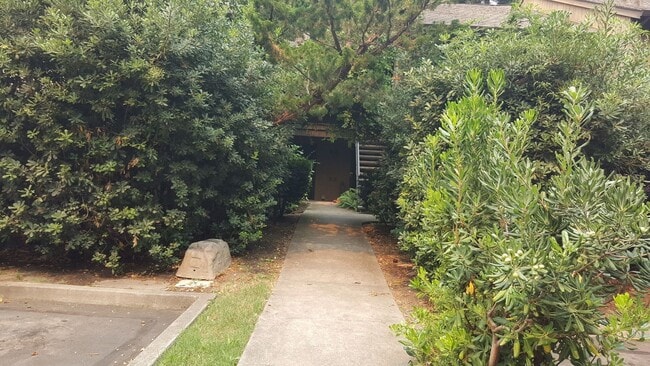 30 Arbor Ct in Cotati, CA - Building Photo - Building Photo