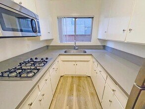 12714 Matteson Ave in Los Angeles, CA - Building Photo - Building Photo