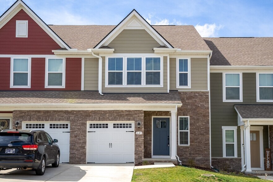645 Exmoor Dr in Goodlettsville, TN - Building Photo