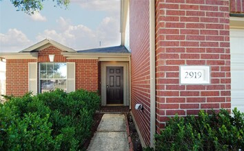 2919 Morning Brook Way in Pearland, TX - Building Photo - Building Photo