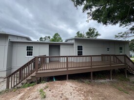 923 Hagle Park Rd in Bradenton, FL - Building Photo