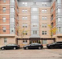 16 Miner St, Unit 401 in Boston, MA - Building Photo