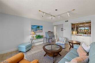 3170 Matecumbe Key Rd in Punta Gorda, FL - Building Photo - Building Photo