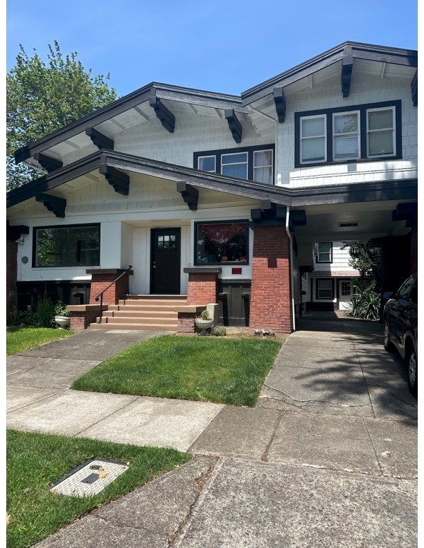 property at 351 W 10th Ave