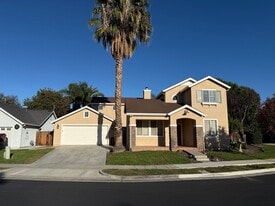 1308 Hamlet Ct in Tracy, CA - Building Photo