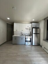 836 Communipaw Ave, Unit 1F in Jersey City, NJ - Building Photo - Building Photo