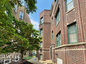 3843 N Greenview Ave, Unit 3E in Chicago, IL - Foto de edificio - Building Photo