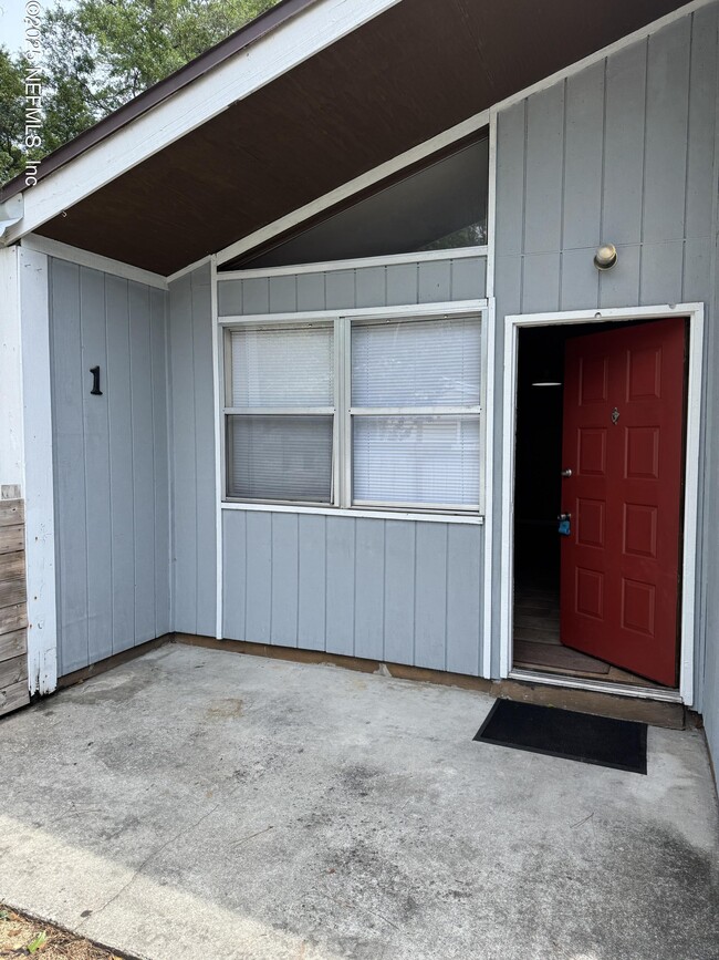 property at 4751 San Jose Manor Dr W