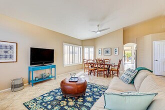 253 E Vaughn Ave in Gilbert, AZ - Building Photo - Building Photo