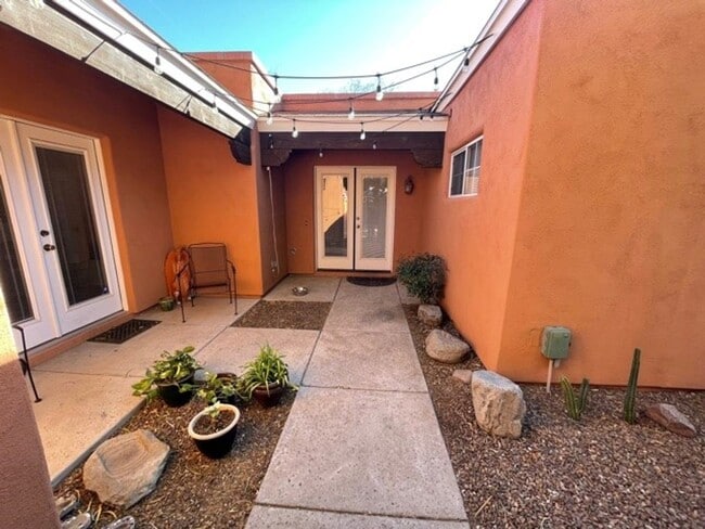 2940 N Adelaide Farms Pl in Tucson, AZ - Building Photo - Building Photo