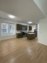 2649 W Thomas St in Chicago, IL - Building Photo - Building Photo