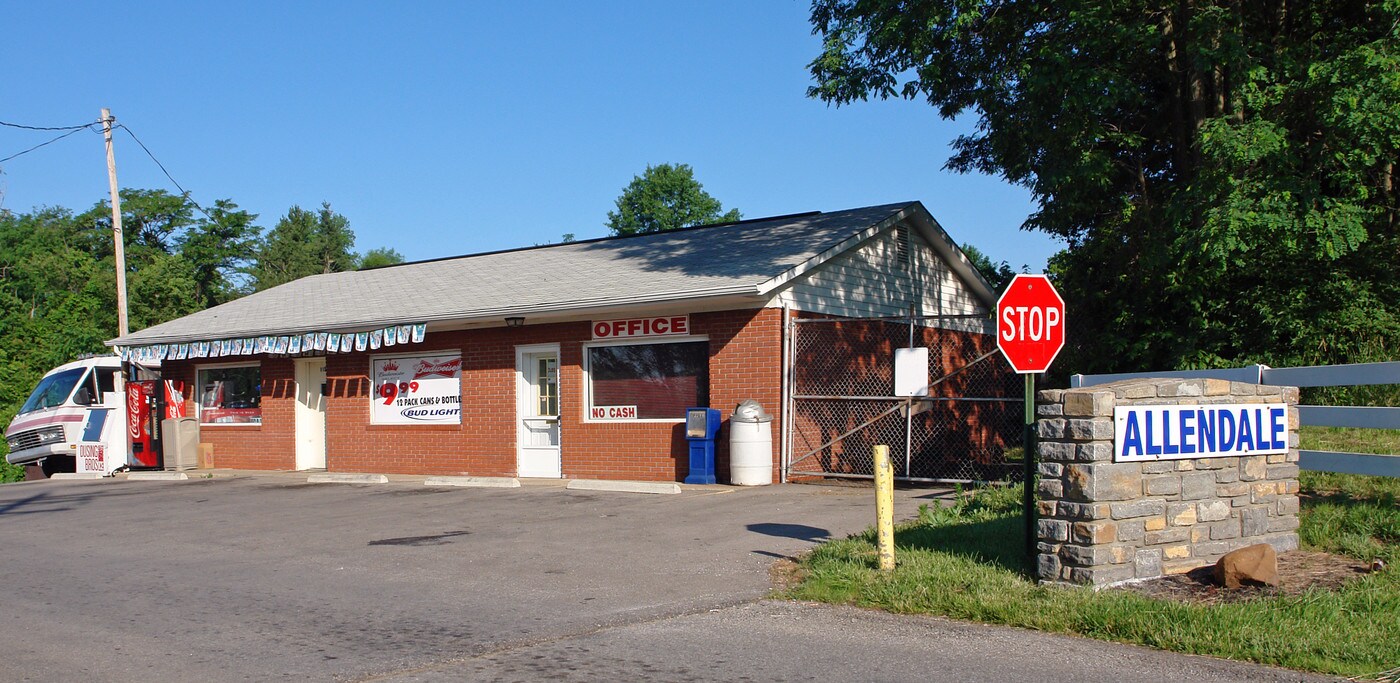 Whistler Cove in Elsmere, KY - Building Photo