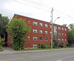 1243 Broadview Ave in Toronto, ON - Building Photo