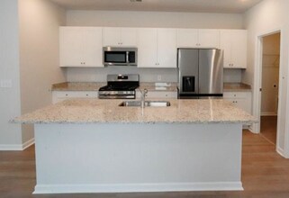 255 Lillian St in Rincon, GA - Building Photo - Building Photo