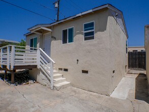 4095 Estrella Ave in San Diego, CA - Building Photo - Building Photo